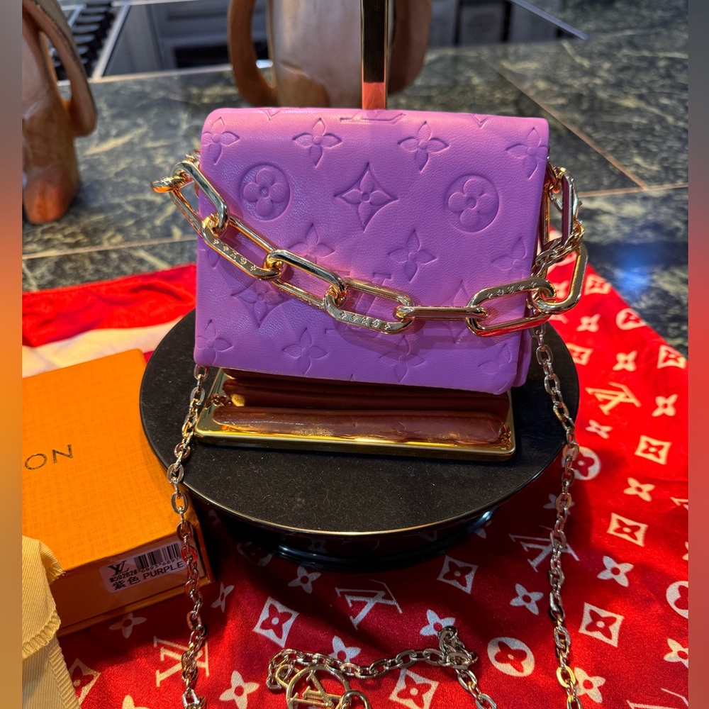 ❤️Wallet embossed print Coussin Mini ❤️